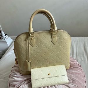 Aunthentic Louis Vuitton Alma Pm Vernis